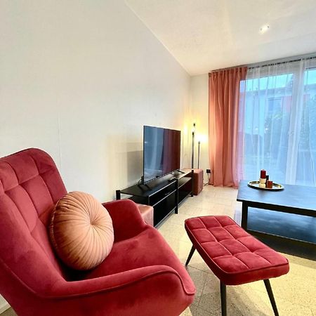 Geraeumiges Ferienhaus In Koblenz Кобленц Экстерьер фото