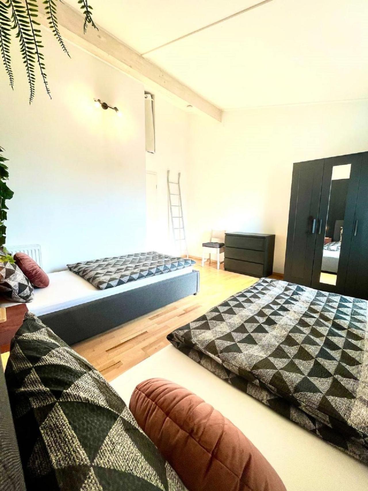 Geraeumiges Ferienhaus In Koblenz Кобленц Экстерьер фото
